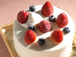 北天の丘 あばしり湖鶴雅リゾートがケーキとワイン付きクリスマス宿泊プランを販売