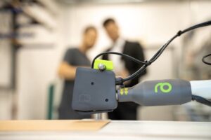 RobatechがVolta導入時の接着剤とコスト削減効果を試算する機能を追加