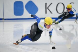日本通運の宮田将吾選手が全日本距離別で2冠 男子500mでは日本新記録を樹立
