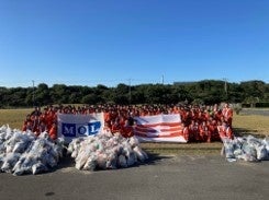商船三井が鹿島灘で慰霊式典と海岸清掃を実施、重大海難事故から20年