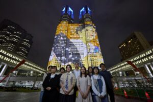 都立総合芸術高等学校と連携のプロジェクションマッピング作品 君に届くまで を公開