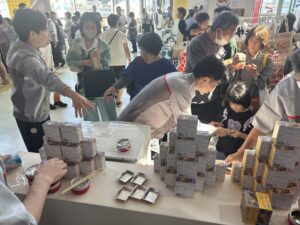 大和製罐 静岡県初のレンジde缶®試食即売会を実施 120缶が完売
