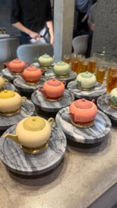 大阪・中崎町の紅茶専門店が注ぎ口まで食べられるティーポットケーキを発売