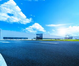 日成ビルド工業、システム建築3商品を新発売 大規模や木造など拡充へ