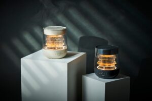 昨冬は入荷待ち、今季は発売前から注文集中。ガラス加湿器「GLASS」に置きやすい小型モデル登場