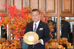 檜山和司がLA LISTE 2027日本の特別賞サービス・ソムリエ賞を受賞