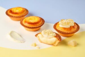 【11/11はチーズの日】とことんチーズにときめく「CHEESE Weeks！」12周年記念！オリジナルが、チーズたっぷりにパワーアップした「焼きたてチーズタルト アニバーサリー」登場