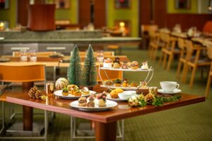 「パネトーネ」をアレンジしたいちごのドルチェを楽しむ「クリスマス アフタヌーンティー」が登場
