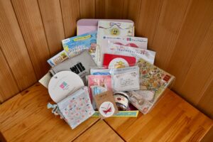 赤ちゃんが生まれた家庭へ届ける出産祝いに入れるプレゼントの申込受付が開始