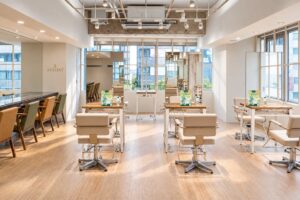 クナイプとAFLOATが全国21店舗でハンドクリームの体験企画を展開へ