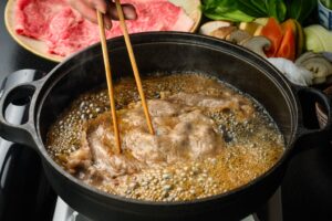 京都三条 箔が神戸牛や近江牛を使用した年末年始の特別すき焼き会席を販売へ