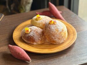 ボーノベーカリ、スイートポテト 生ベーグルドーナツなど限定3種を10月16日発売へ