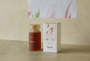 Tamituのシーズナルフレーバーから、秋のフレーバー「Herbal Honey Jasmine」が季節限定発売。さらにシリーズ商品「Jasmineフルーツコンフィ」も数量限定登場。