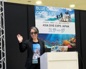 MORE企画の白井ゆみ代表、日本人初のPADI Ocean Torchbearer Award受賞