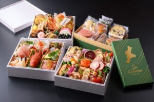 三重の食文化を新年の食卓へ　伊勢海老・松阪牛など県産食材を使用した「彩（いろどり）おせち」予約受付開始