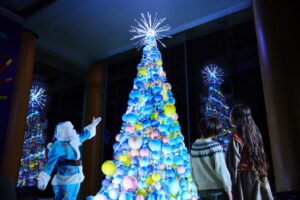 リゾナーレ熱海、花火玉のツリーが彩る花火クリスマスを12月1日から開催へ