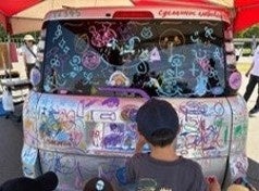 スマイルカーズ八王子店、地元商店会の秋の恒例イベントに出展 パーク壱番街商店会主催「第6回 楽ぱく秋まつり」にて「らくがきカー」を実施