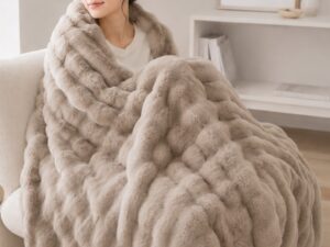 【累計10万枚突破】包み込むような暖かさとお財布に優しい省エネ性能で人気の電気毛布が、さらにふわふわで心地よい肌触りにリニューアル。EPEIOS “Naps｜ナップス” 2026年モデル発売