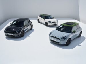 MINI PAUL SMITH EDITIONガソリンモデル受注1,000台超