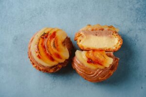 洋梨ブリュレモンブランシュークリームが高輪ゲートウェイ駅の店舗で10月16日発売へ