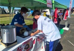 味の素が勝ち飯芋煮プロジェクトを発表 大会でアスリート芋煮を提供