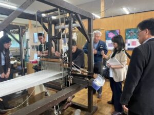 REプランニングワークスが白山市でファムツアー実施 牛首紬の体験などに高評価