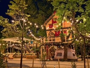 TREE HOTEL NIKKA 菰野で誕生月に子供無料のツリーハウス企画を実施へ