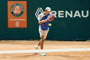 ローランギャロス ジュニア シリーズ東京大会で男女決勝進出者が決定