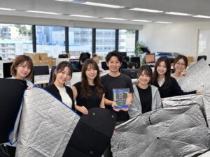 趣味職人の自動車用サンシェードが年間販売数日本一に認定 年間10万点超を記録