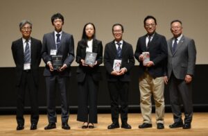 日本歯周病学会で歯周組織再生医学賞の表彰式開催 受賞者4名を発表