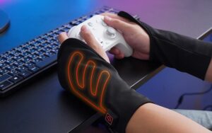 サンコーが手のひらを開放するゲーミング手甲ヒーター発売 素肌感覚の操作性を維持