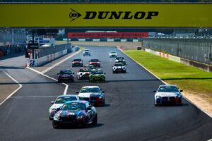 BMW & MINI Racing岡山 加藤潤平と冨田成俊が年間王者を確定