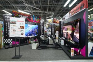 「TCLレーシングビジョン」開催レポート TCLの最新SQD-Mini LEDテレビで『Forza Horizon 6』の世界に没入！