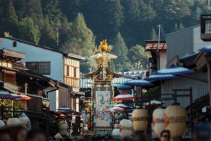 宿泊を超えた、飛騨高山に深く浸る滞在を