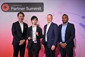 電通総研がOutSystems Partner Summit Japanで受賞