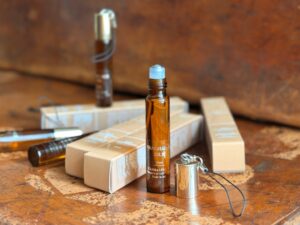 イー・エフ・インターナショナルがCARBALINEのパフュームオイルを10月発売へ