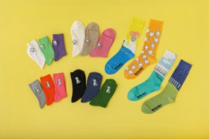 タビオ、11ぴきのねこコラボ靴下を公式オンライン限定で10月27日に発売へ
