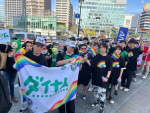 ダイナムが大阪と福岡のレインボーパレードに参加 総勢31名が行進