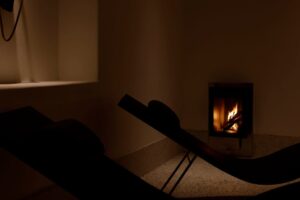 SAUNA SAKURADO 日本初導入の薪ストーブ室が2026年10月始動へ