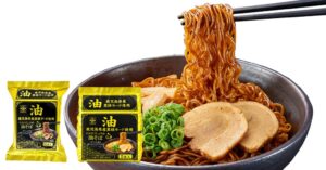 ヒガシマル、鹿児島県産黒豚ラード使用の油そば2商品を11月2日に発売へ