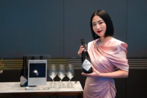 SAKE HUNDRED、釜山の国際文化交流イベントでスパークリング日本酒深星を提供