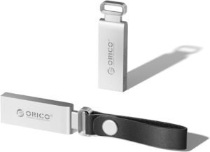 ORICOが直挿し設計とストラップ付きの32GB USBメモリを発表
