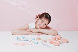 コスメヲタちゃんねるサラとfasmyが共同開発、全6種を10月28日発売へ