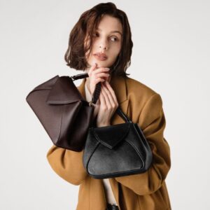 マザーハウスが花びらモチーフのハンドバッグPetaliaを発売