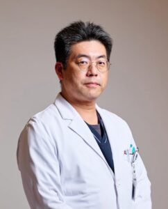長岡京病院、出産時の会陰損傷による便失禁に対する会陰体再建術42例の分析を発表