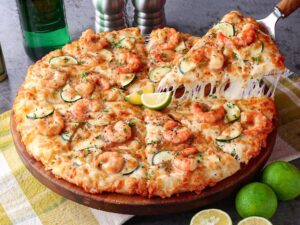 ピザーラ、大分かぼすのご当地ピザを県内キッチンカーで10月31日から販売へ