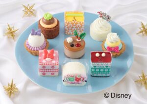 銀座コージーコーナー、ディズニーデザインのプチケーキを12月1日から販売へ