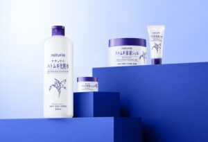 ナチュリエ、ハトムギ化粧水と保湿ジェルの限定セット2種を11月10日に発売へ