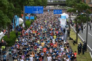 横浜マラソン2026開催 約29,000人が参加 高城れにさんらが力走