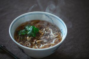 うね乃、手軽にお出汁が味わえる京うどんと京のお味噌汁を11月1日に発売へ